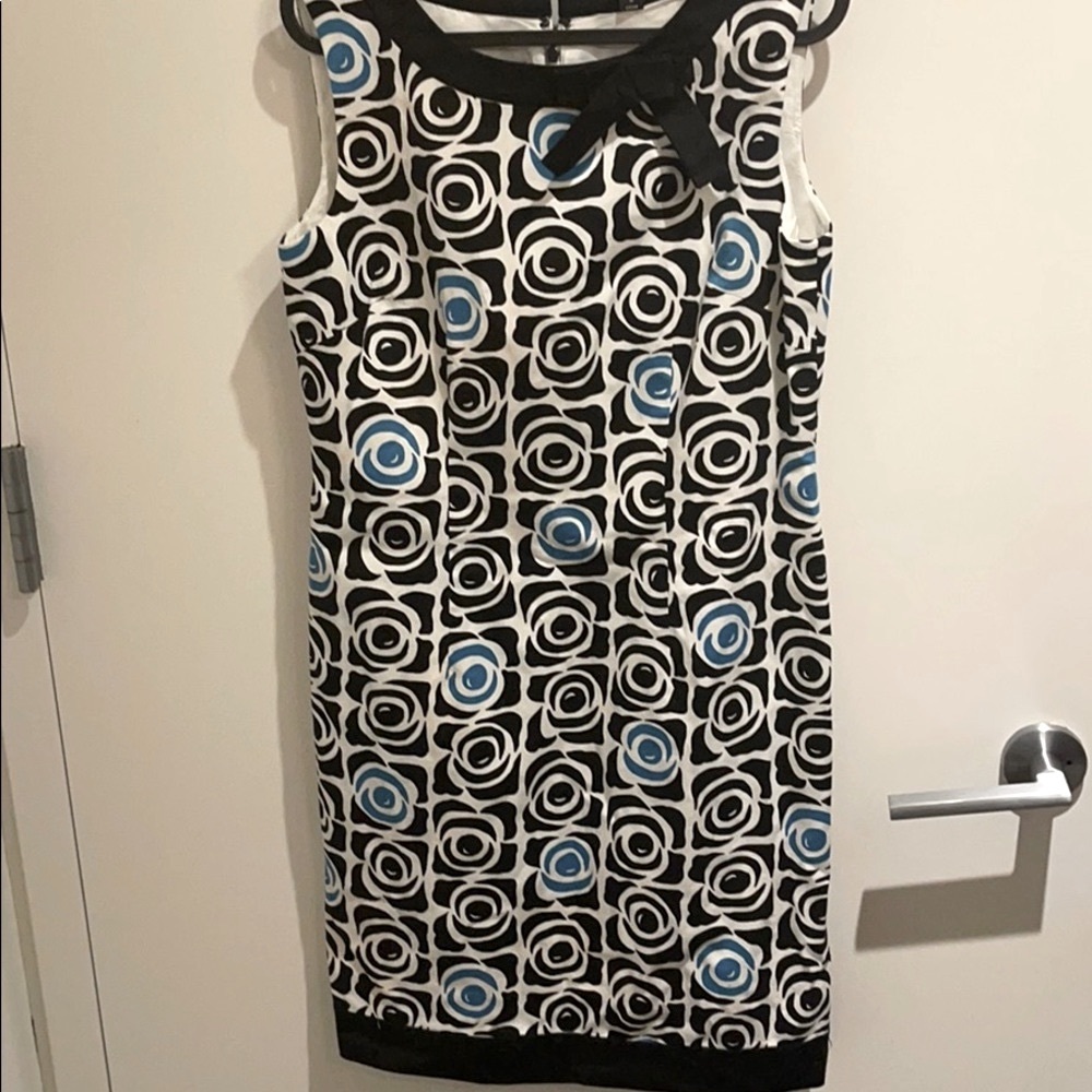 Tahari summer dress